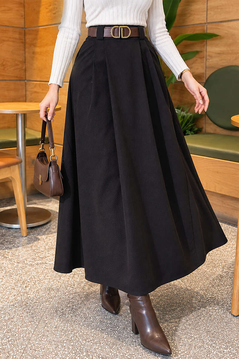 Belted Pleated Flared Skirt - Black