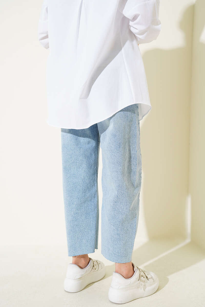 Cropped Baggy-Fit Jeans - Light Wash