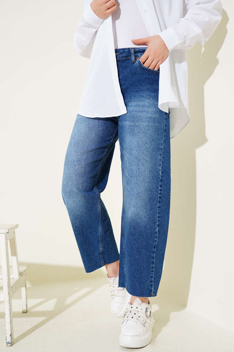 Cropped Baggy-Fit Jeans - Blue