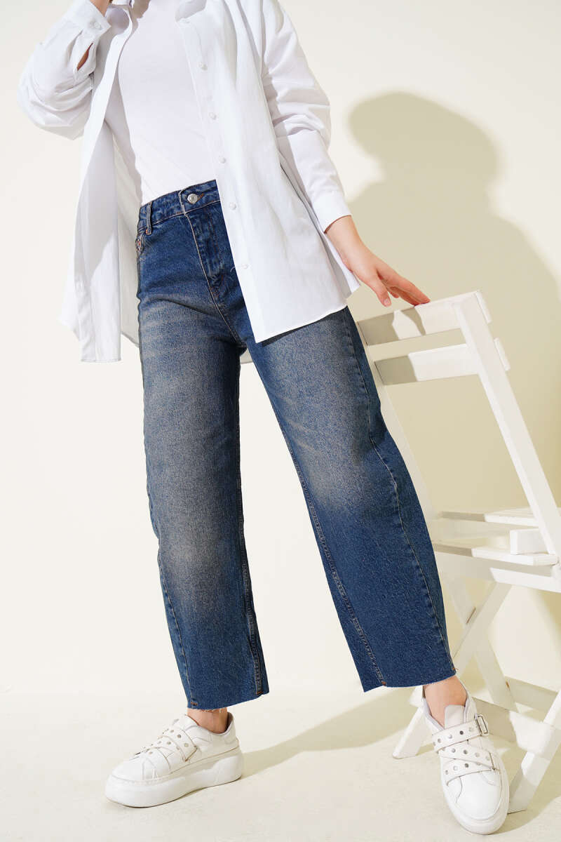 Cropped Baggy-Fit Jeans - Tinted Wash