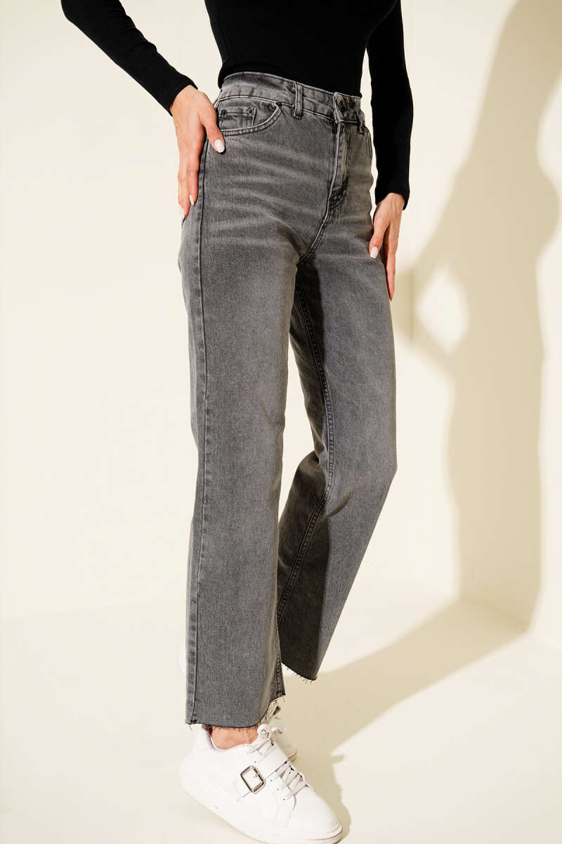 Cropped Button Jeans - Grey