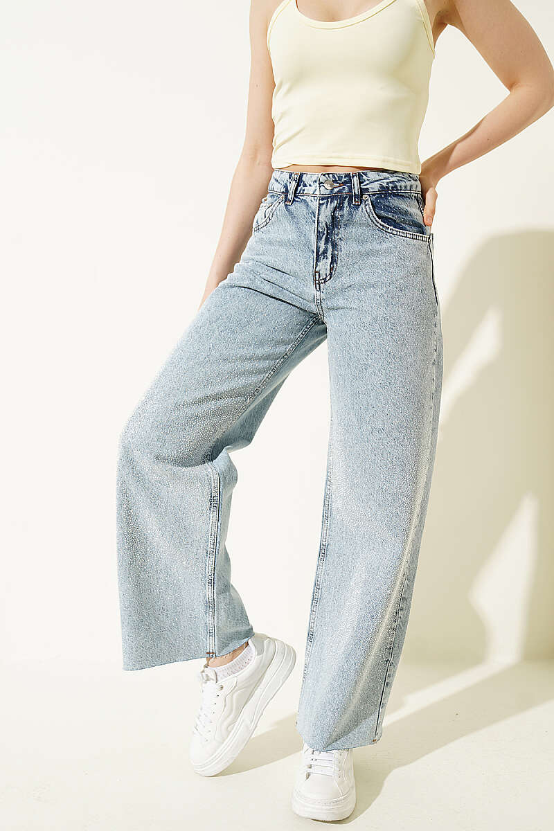 Raw-Hem Palazzo Trousers with Stone Detail - Light Wash