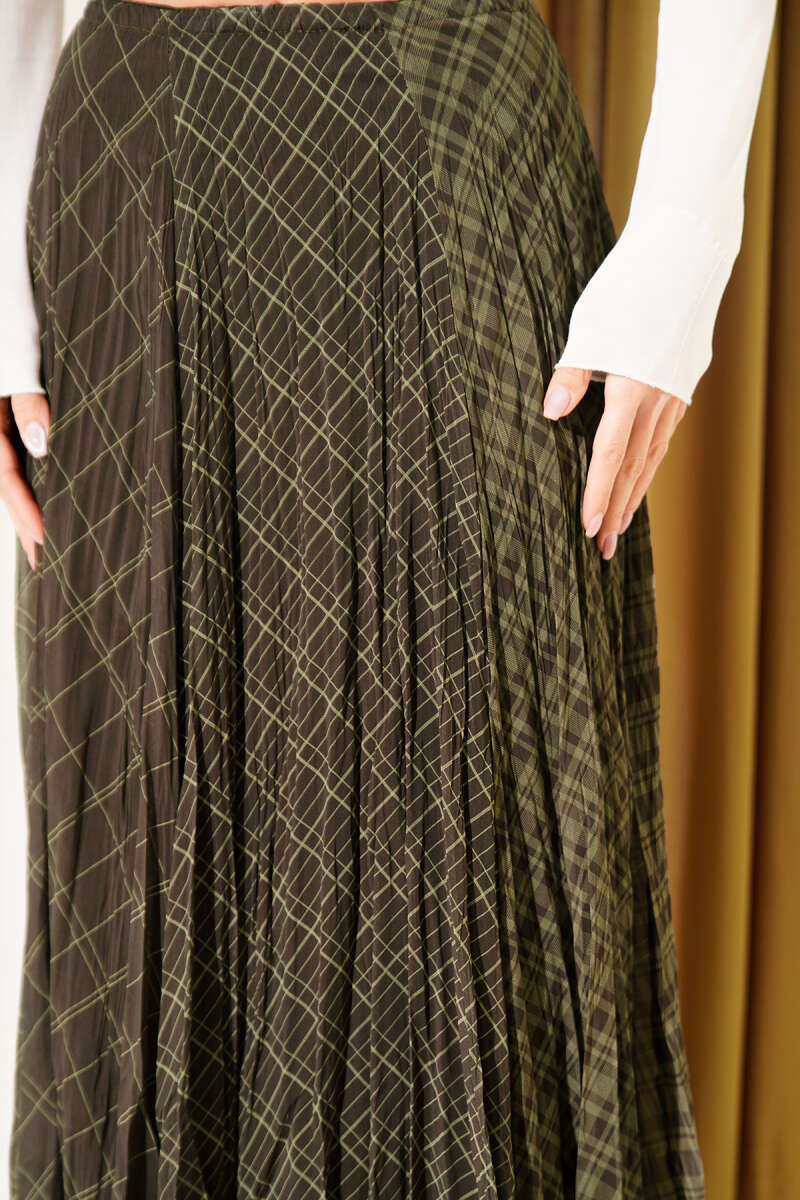 Crinkled Plaid Chiffon Midi Skirt - Khaki