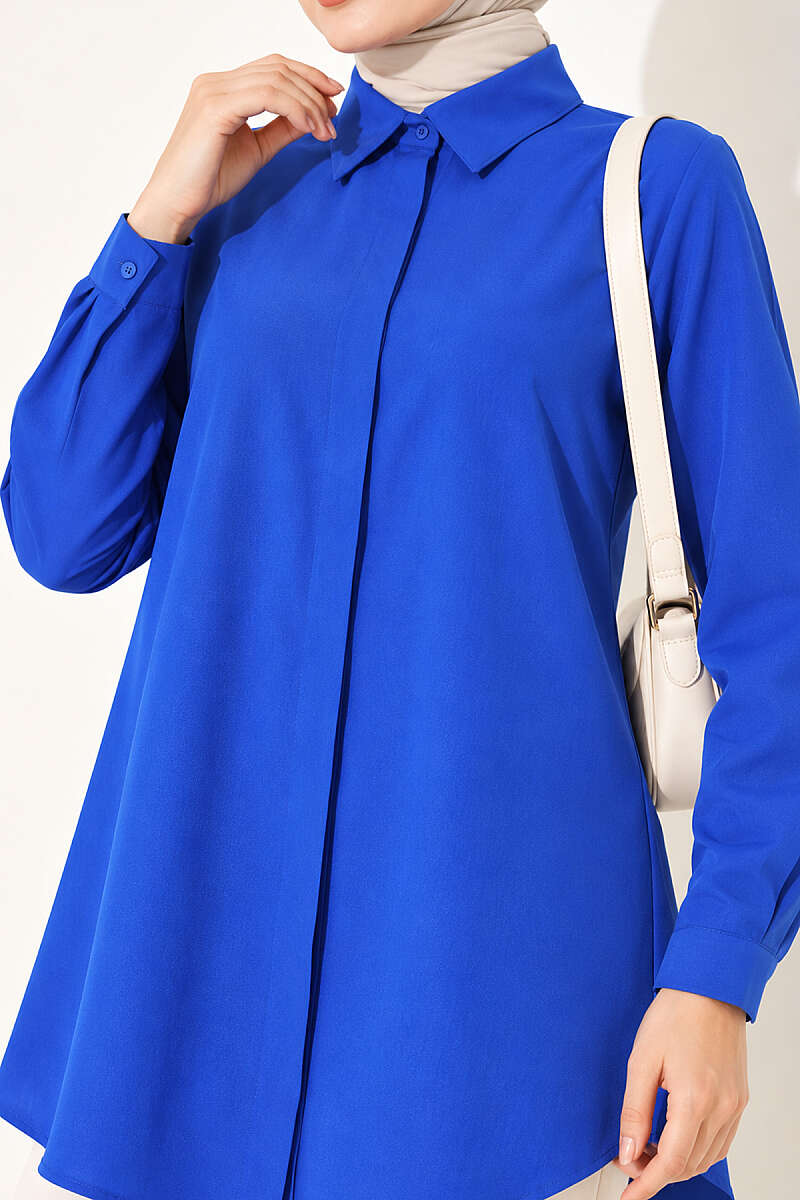 Classic-Collar Curved-Hem Shirt - Saxe Blue