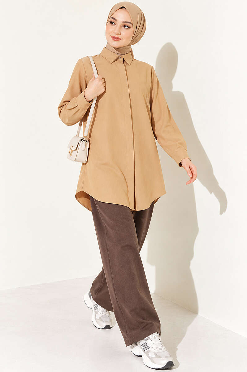 Classic-Collar Curved-Hem Shirt - Milk Coffee