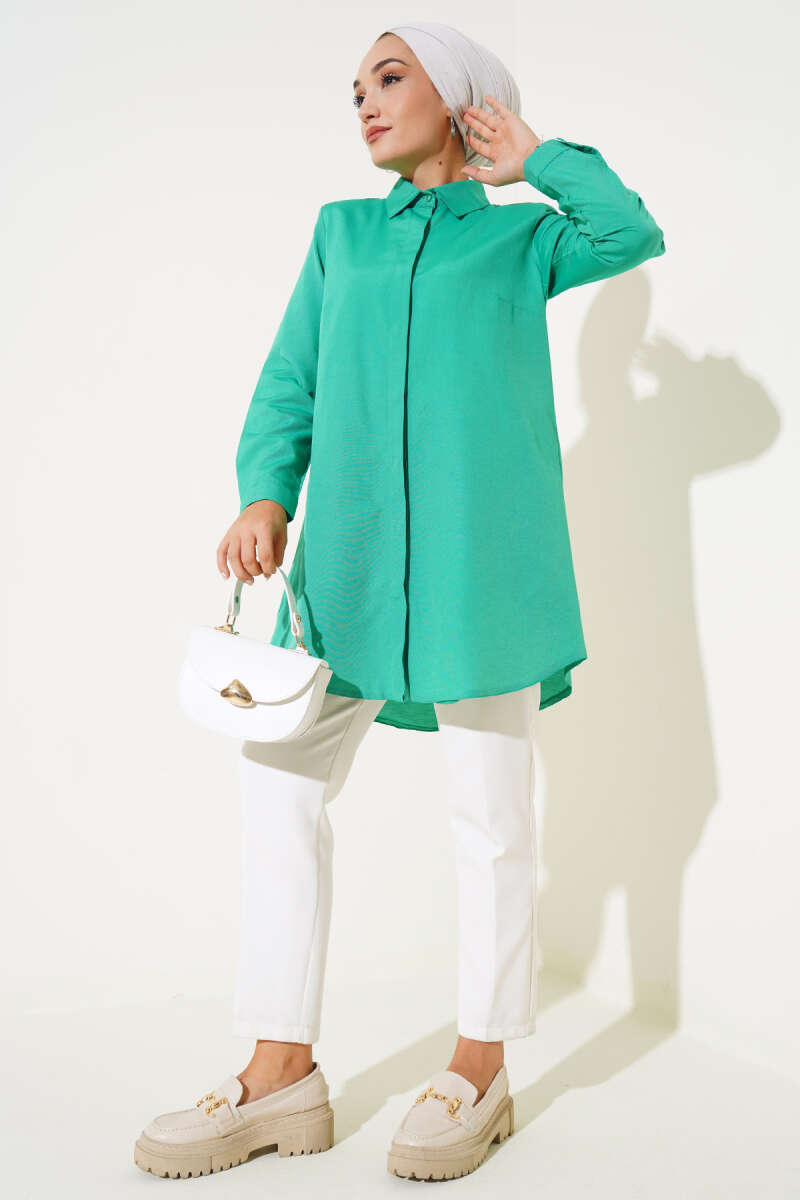 Classic-Collar Curved-Hem Shirt - Green