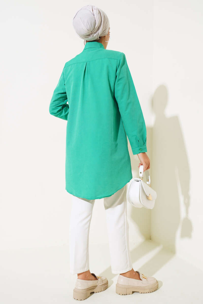 Classic-Collar Curved-Hem Shirt - Green