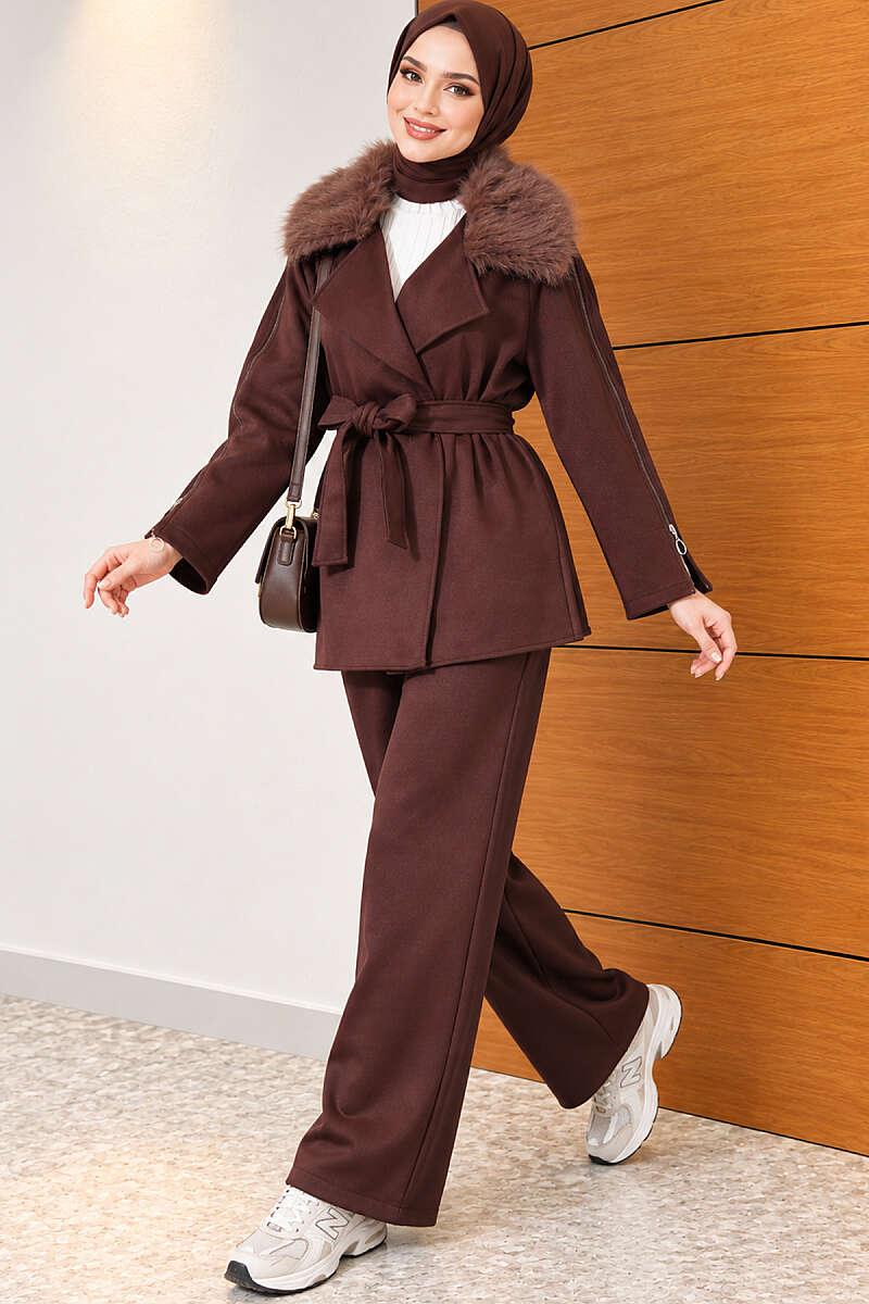 Two-Piece Set with Faux Fur Collar and Sleeve Zips - Brown
