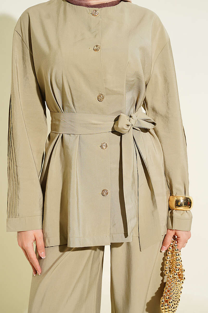 Two-Piece Set with Pleated Sleeves and Gold Buttons - Almond Green
