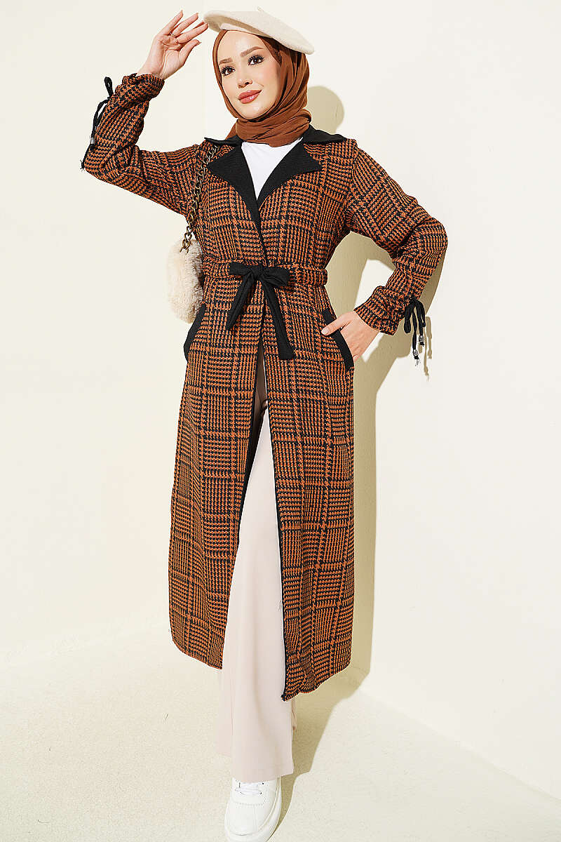 Wrap-Collar Houndstooth Cape - Camel