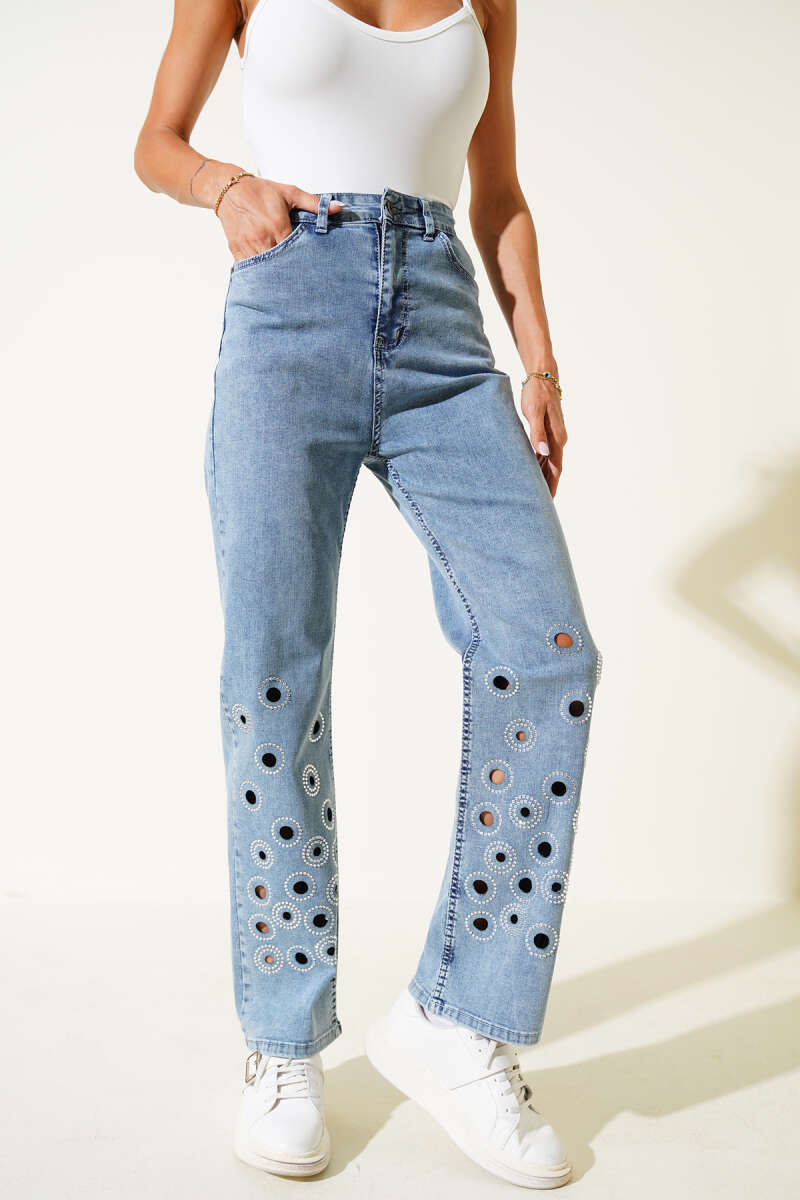 Jeans with Eyelet Stones - Snow Wash