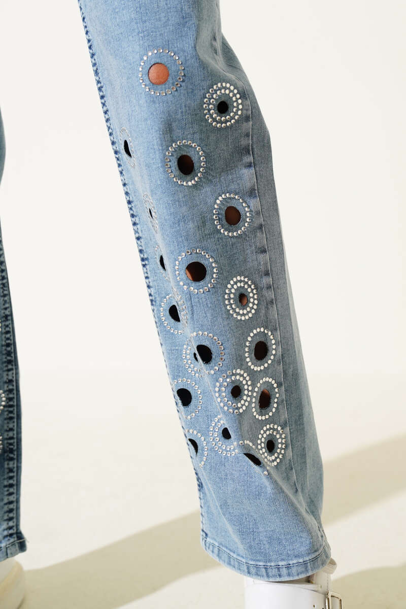 Jeans with Eyelet Stones - Snow Wash