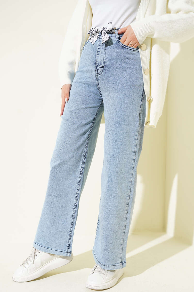 Belted Wide-Leg Jeans with Tie - Light Denim
