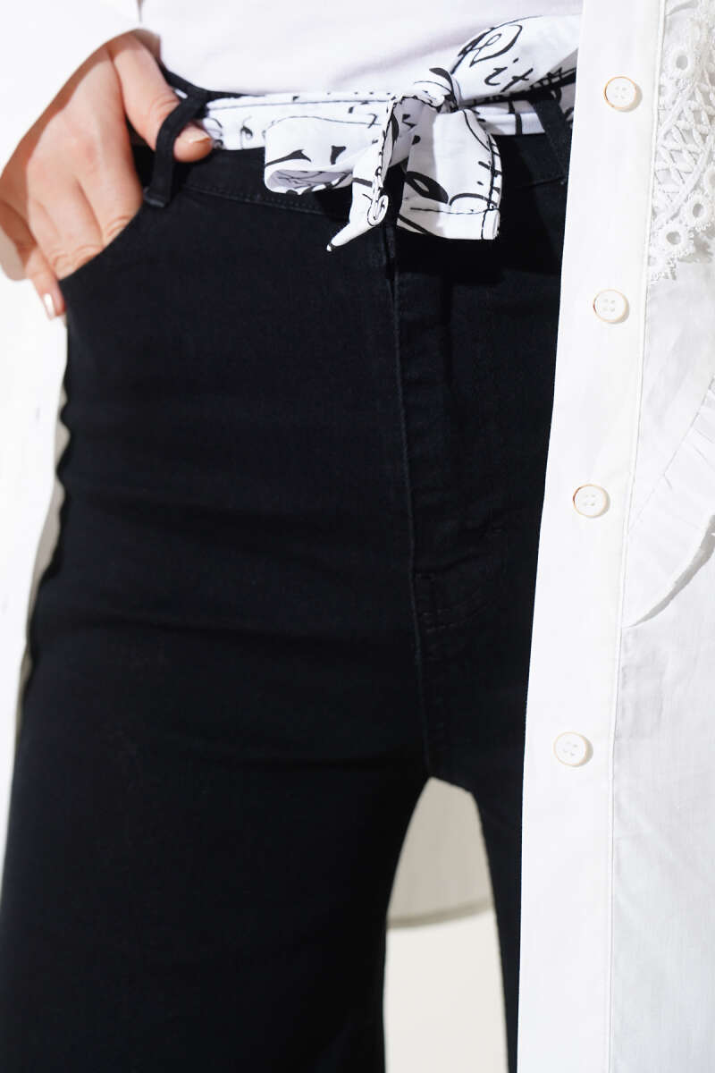 Belted Wide-Leg Jeans with Tie - Black