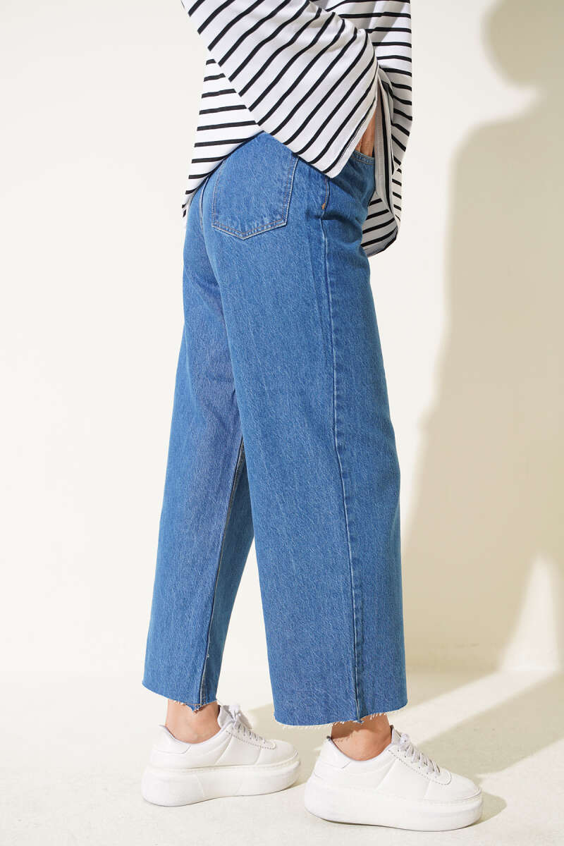 Laser-Cut Jeans with Pockets - Blue
