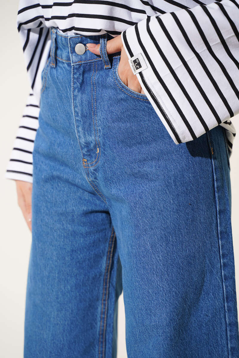 Laser-Cut Jeans with Pockets - Blue