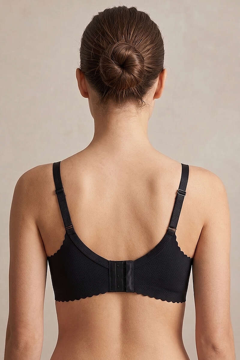 Laser-Cut Padded Wireless Bra - Black