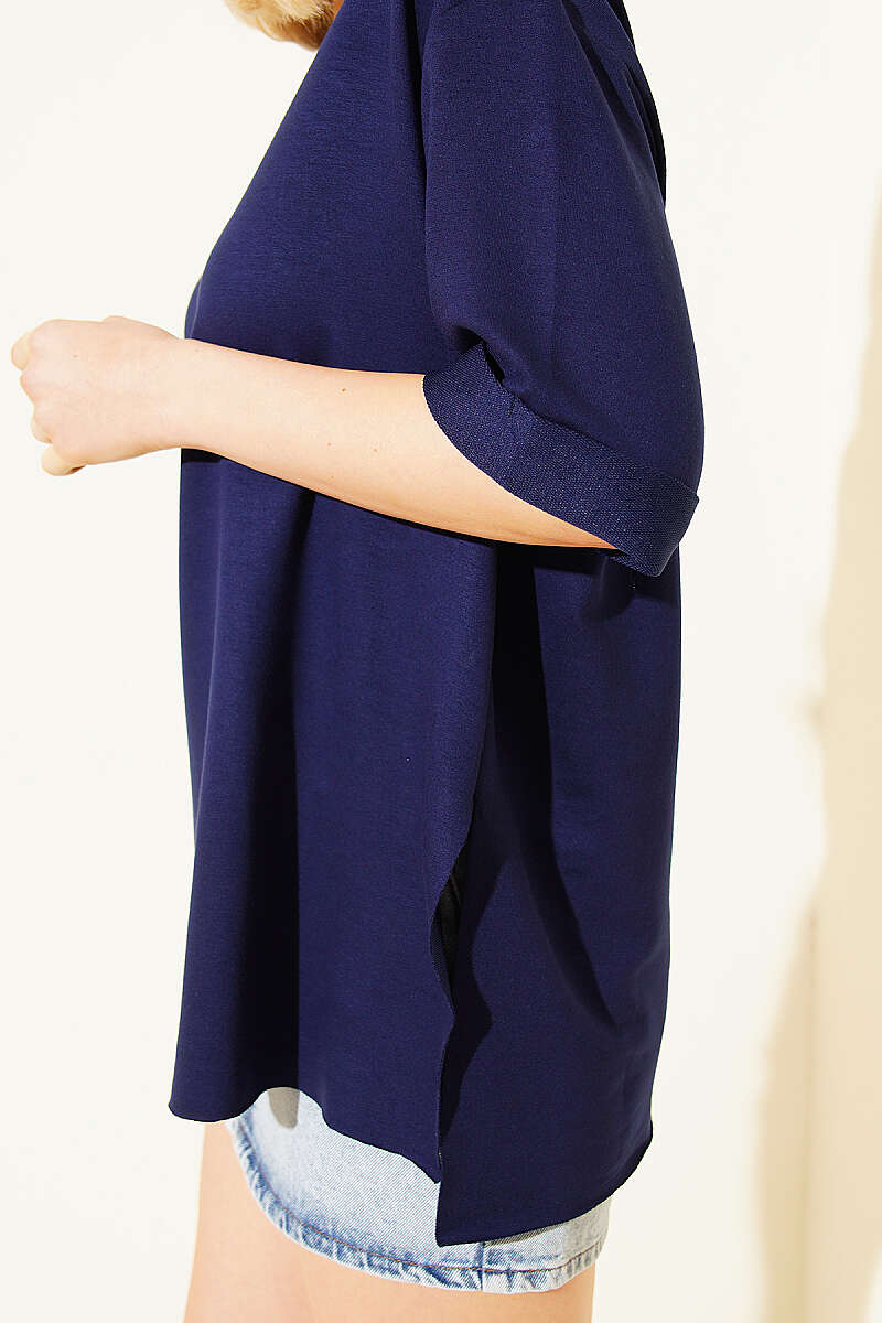 Loycha Double-Sleeve T-Shirt with Slits - Navy