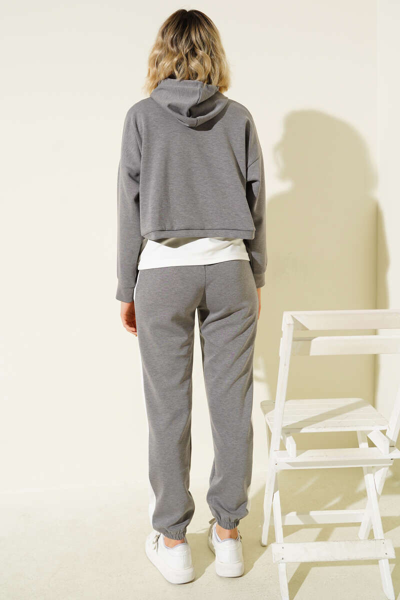 Loycha Three-Piece Set with Camisole - Grey