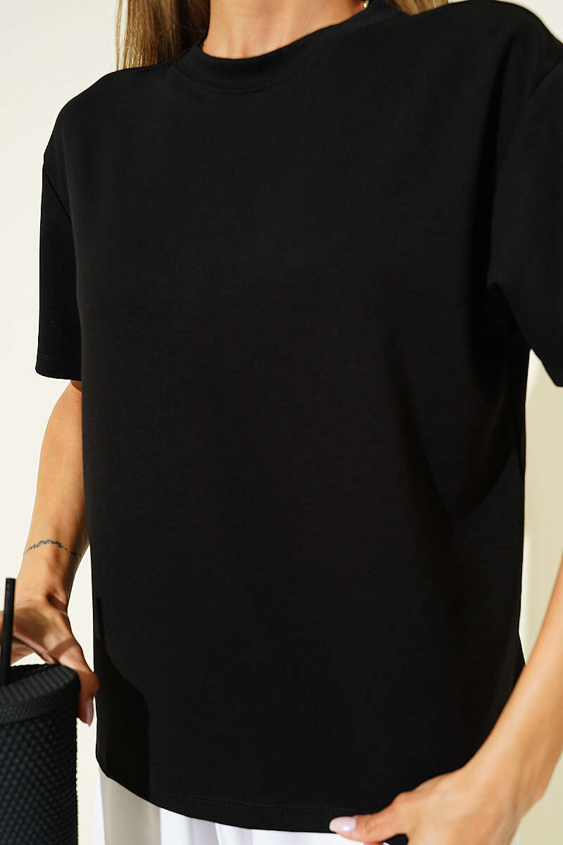 Loycha T-Shirt with Shoulder Seams - Black