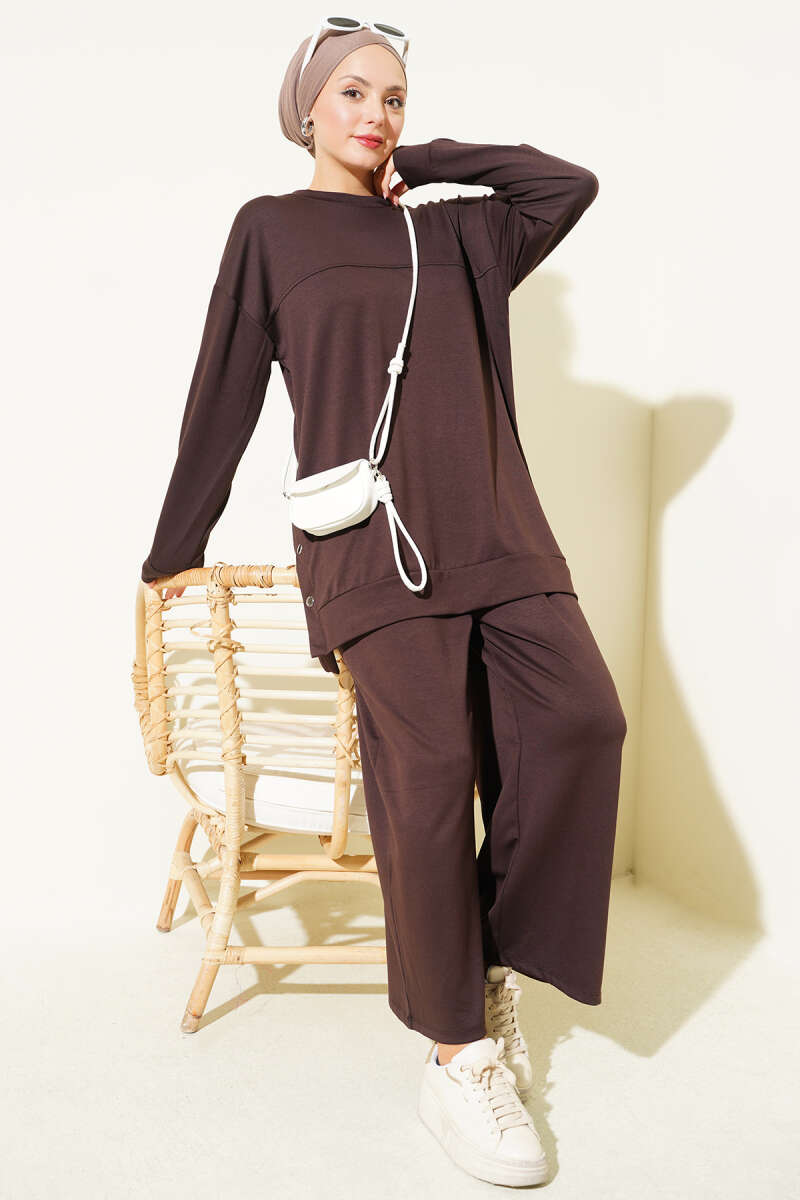 Two-Piece Set with Metal Snap Detail - Dark Brown