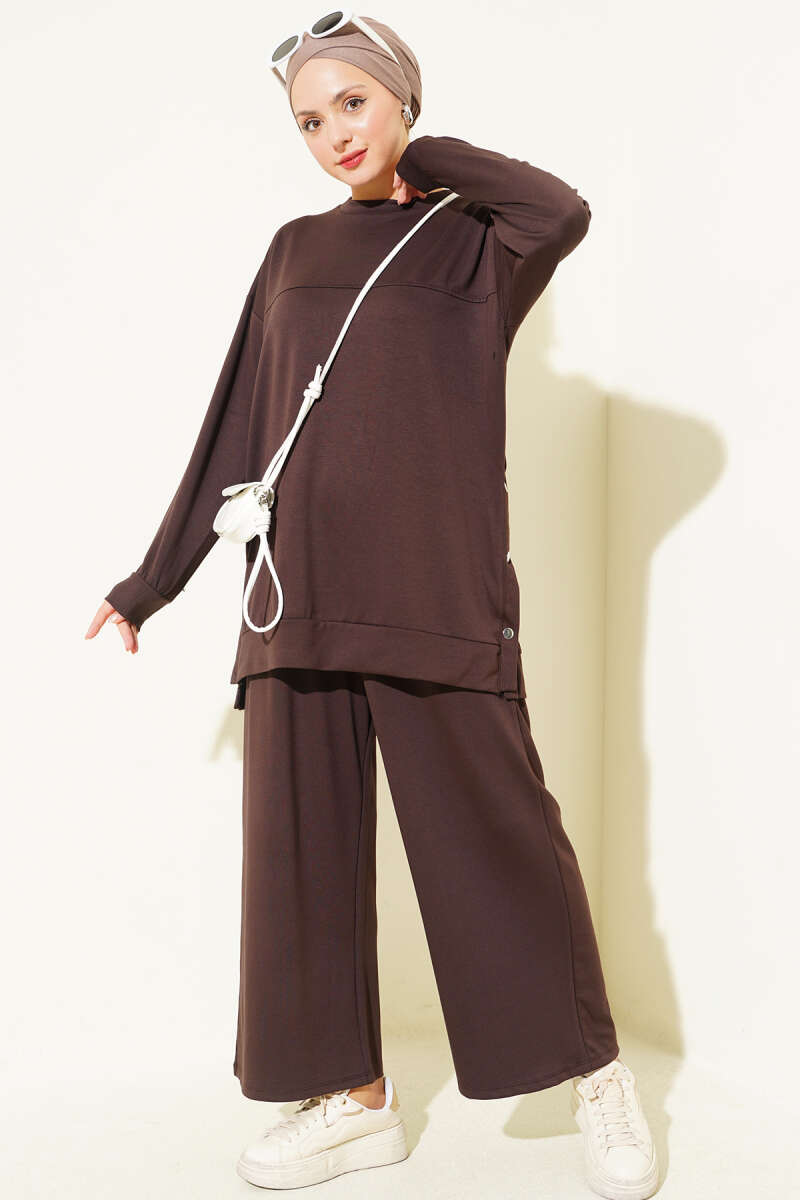 Two-Piece Set with Metal Snap Detail - Dark Brown