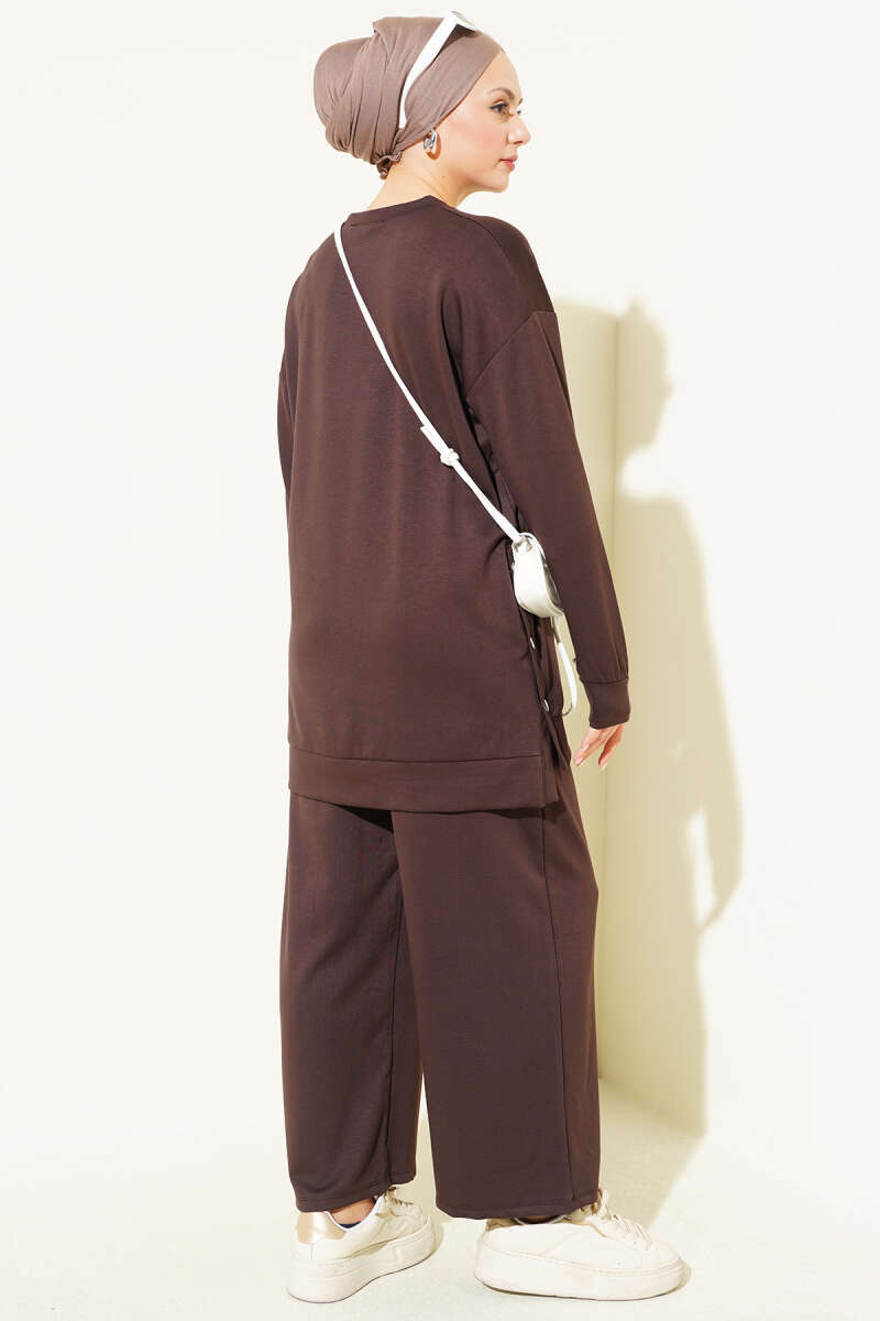 Two-Piece Set with Metal Snap Detail - Dark Brown