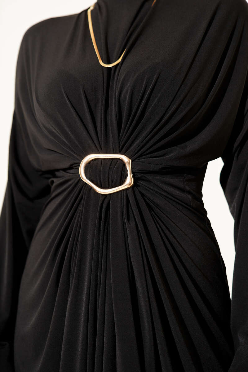 Ruched Sandy Dress with Metal Buckle - Black