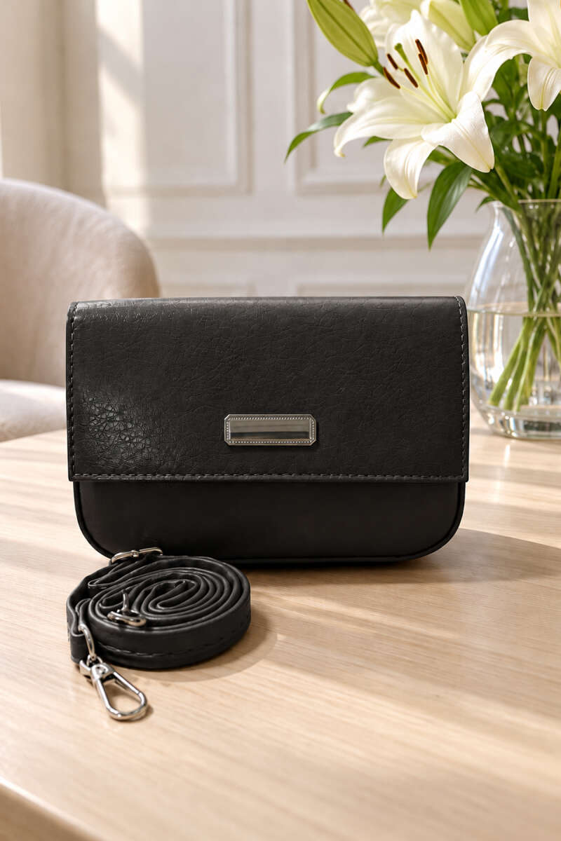 Magnetic Flap Crossbody Bag - Black