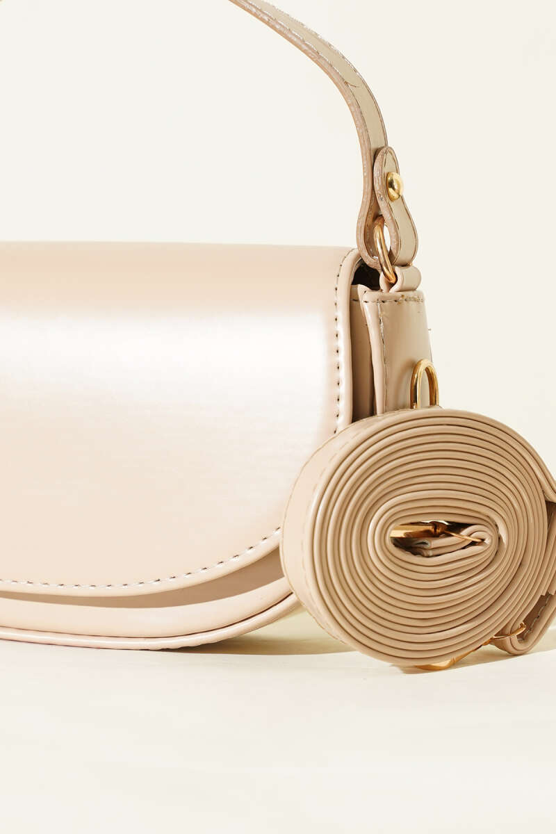 Oval Magnetic Handbag - Beige