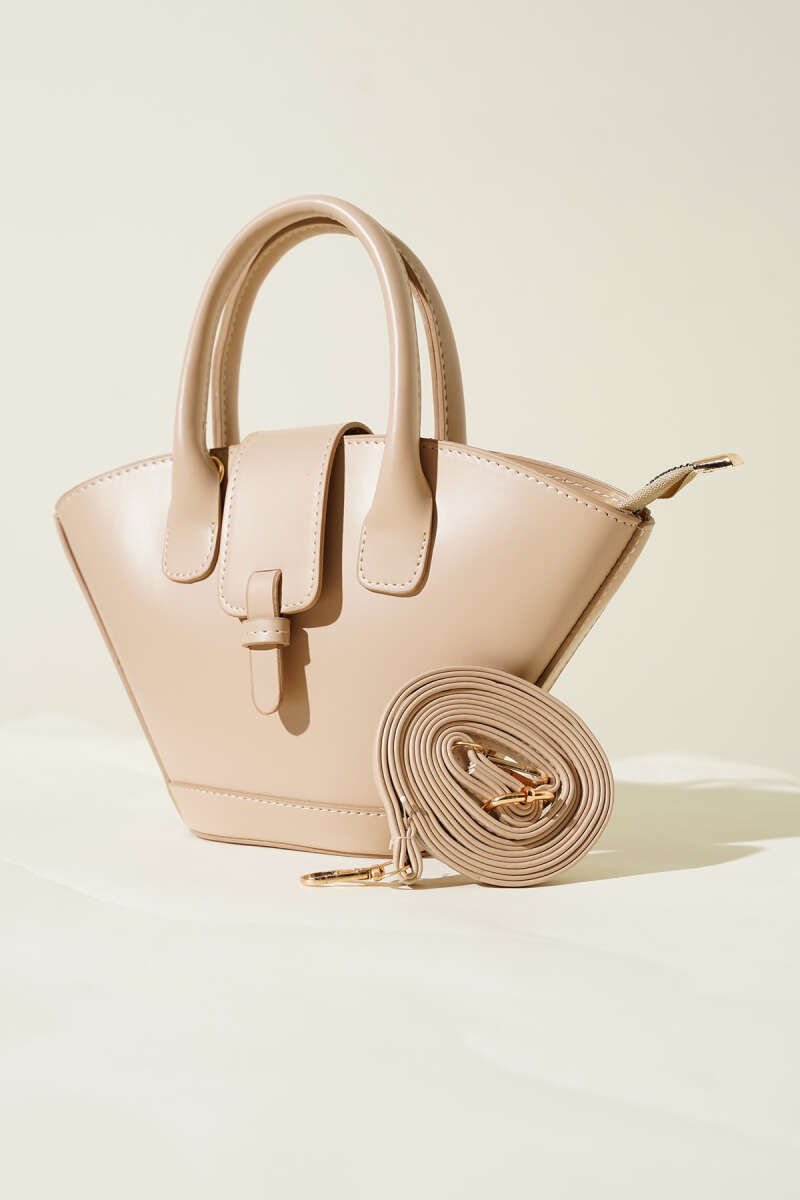 Magnetic Triangle Handbag - Beige