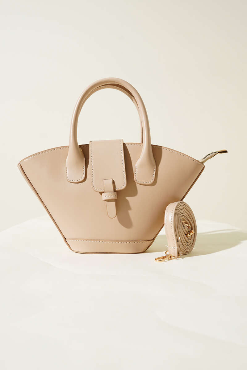Magnetic Triangle Handbag - Beige