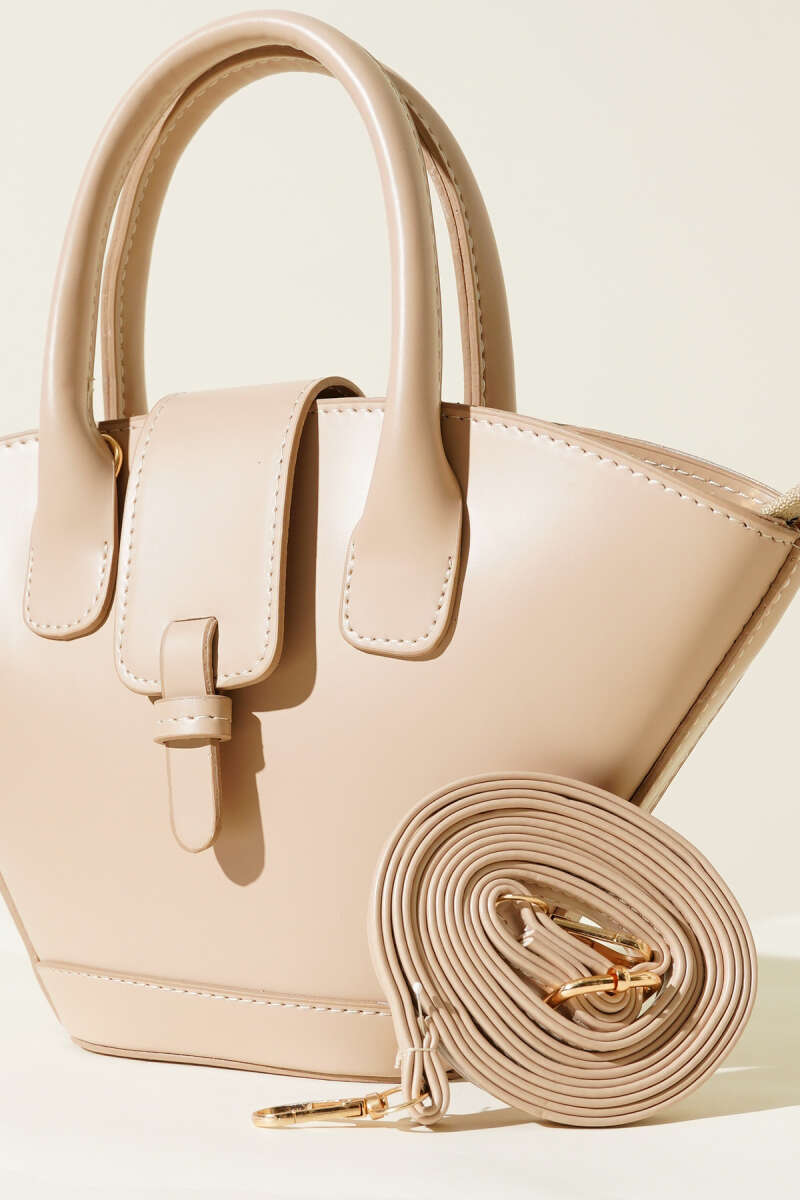 Magnetic Triangle Handbag - Beige
