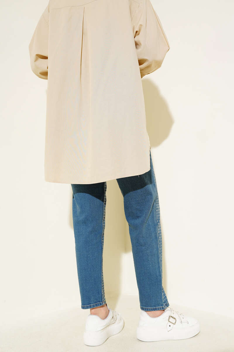 Mom Jeans with Mini Stones - Tinted Wash