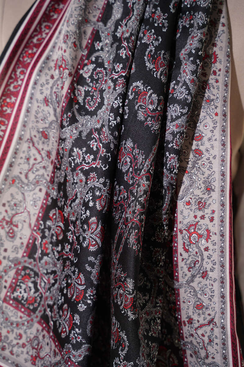 Mini Floral Soft Shawl - Black-Burgundy