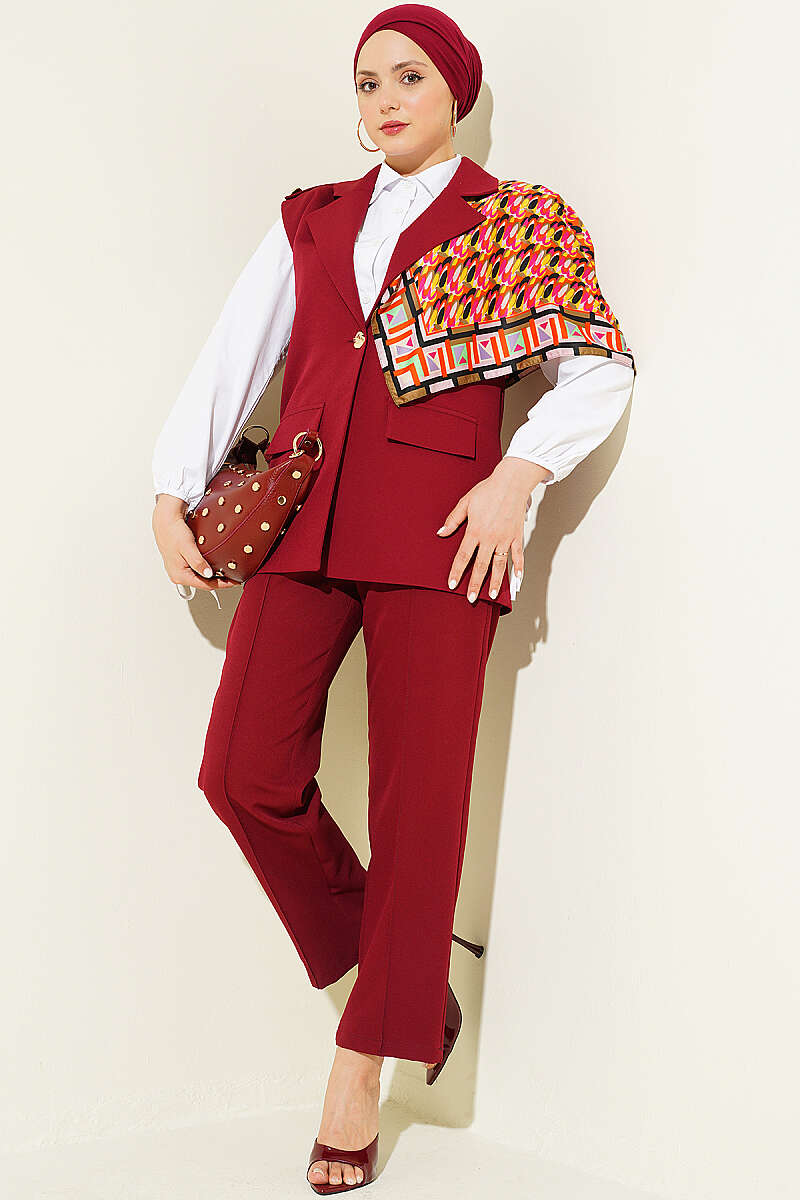 Vest Set with Epaulettes and Gold Buttons - Burgundy