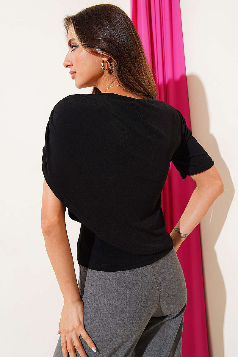 Asymmetric Sandy Blouse with Ruched Shoulder - Black