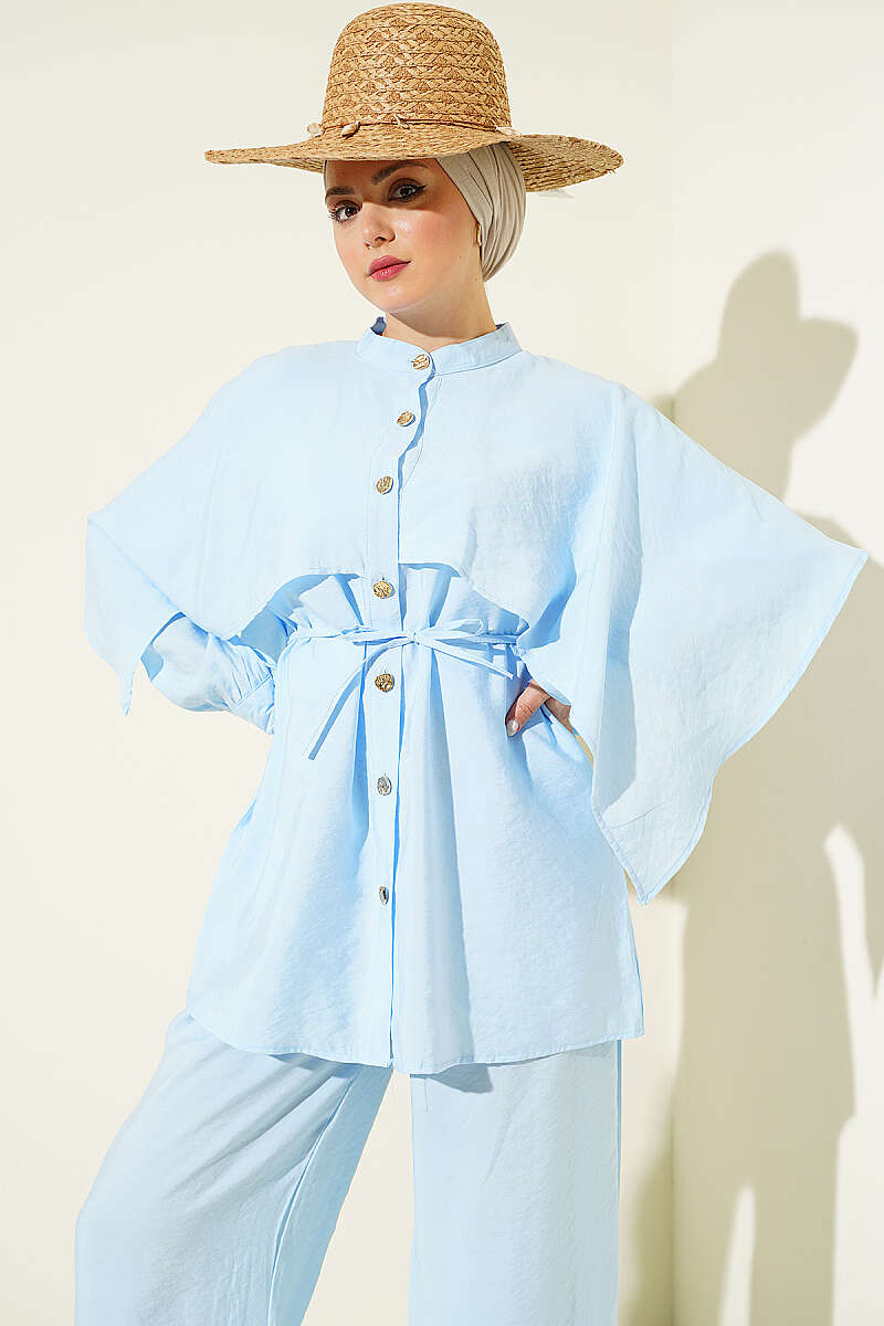 Two-Piece Set with Shoulder Cape and Gold Buttons - Blue