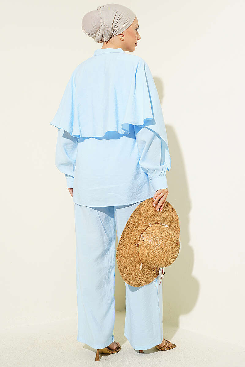 Two-Piece Set with Shoulder Cape and Gold Buttons - Blue