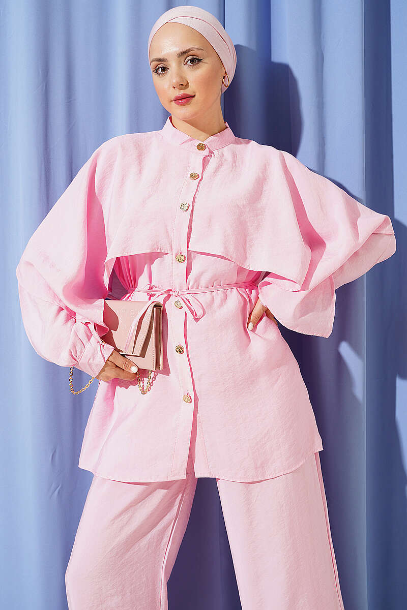 Two-Piece Set with Shoulder Cape and Gold Buttons - Pink