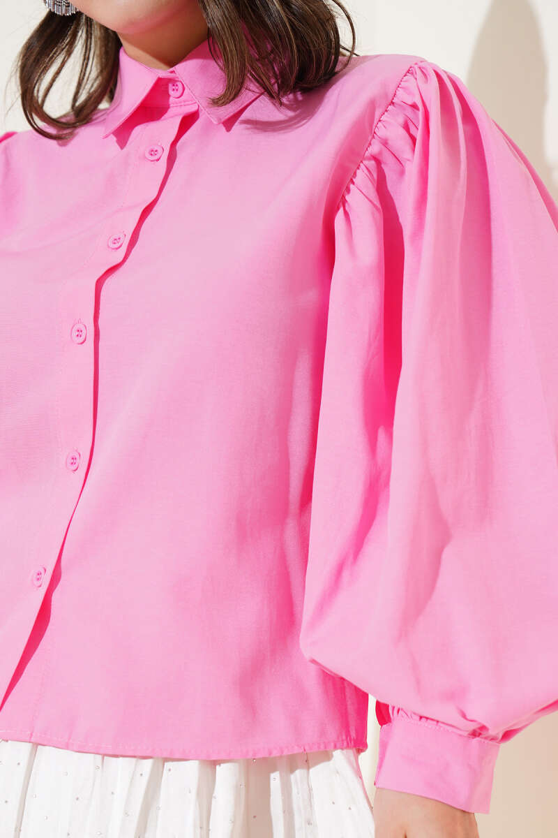 Short Balloon-Sleeve Shirt with Shoulder Pleats - Pink