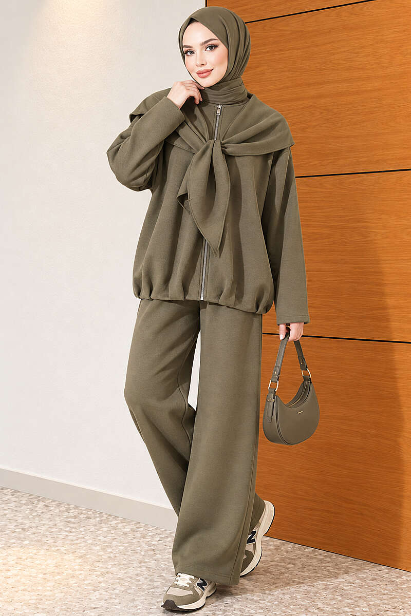Loose Two-Piece Set with Shoulder Scarf - Khaki