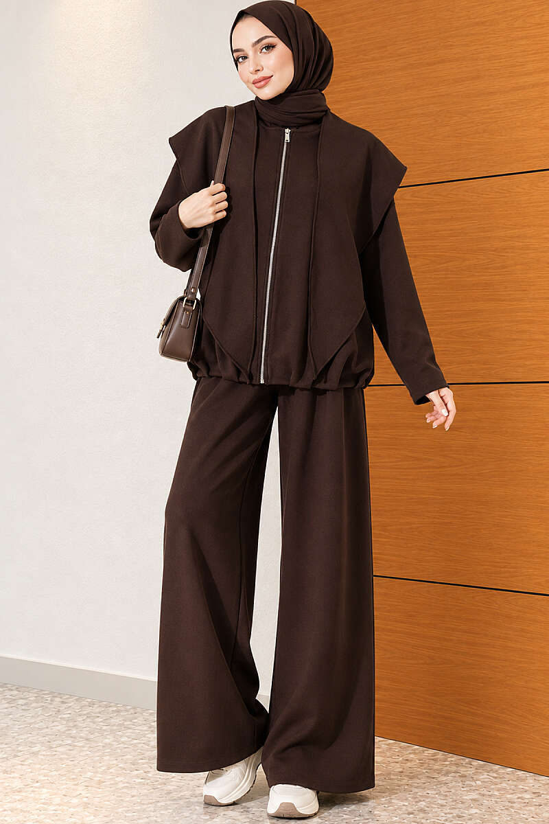 Loose Two-Piece Set with Shoulder Scarf - Brown