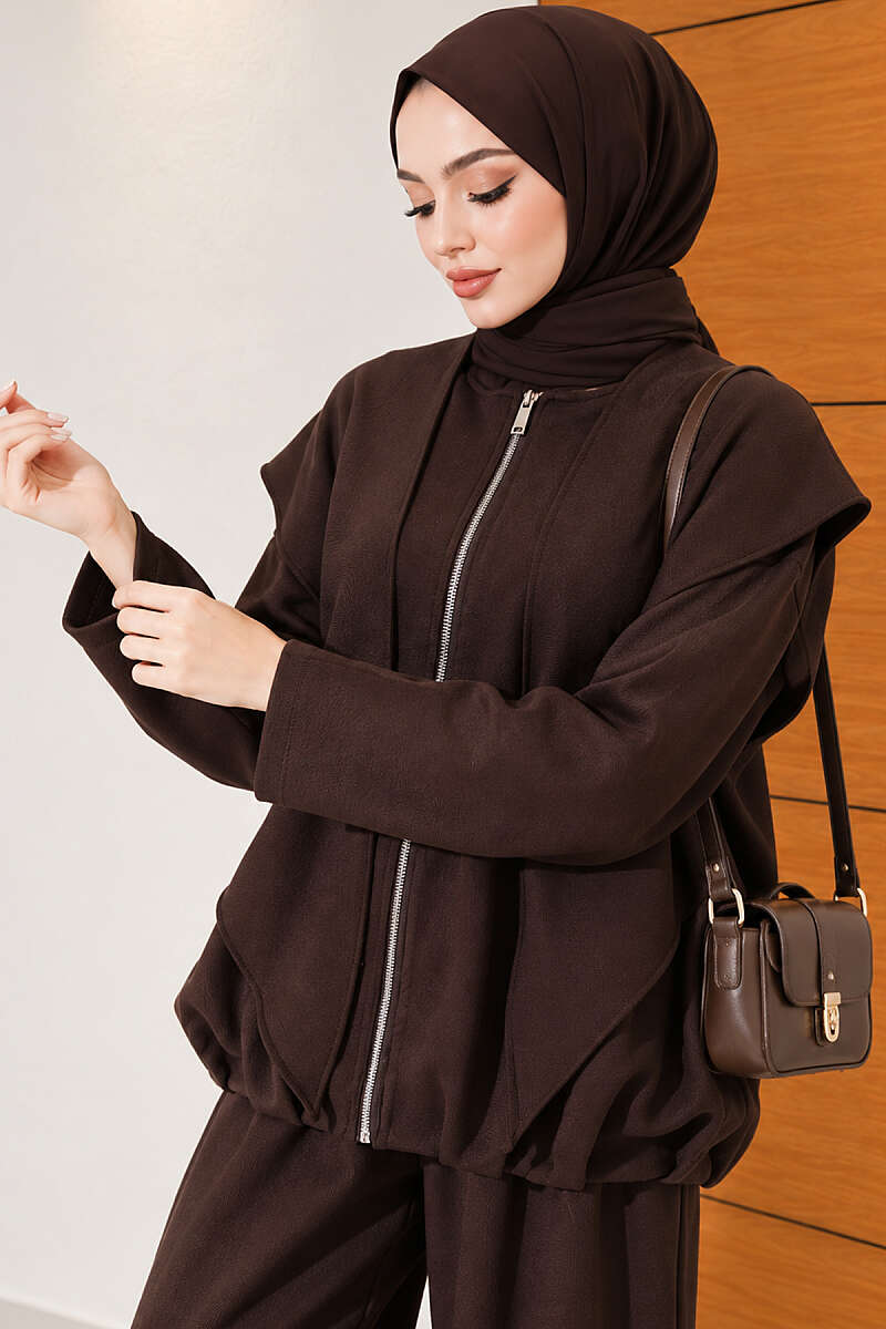Loose Two-Piece Set with Shoulder Scarf - Brown