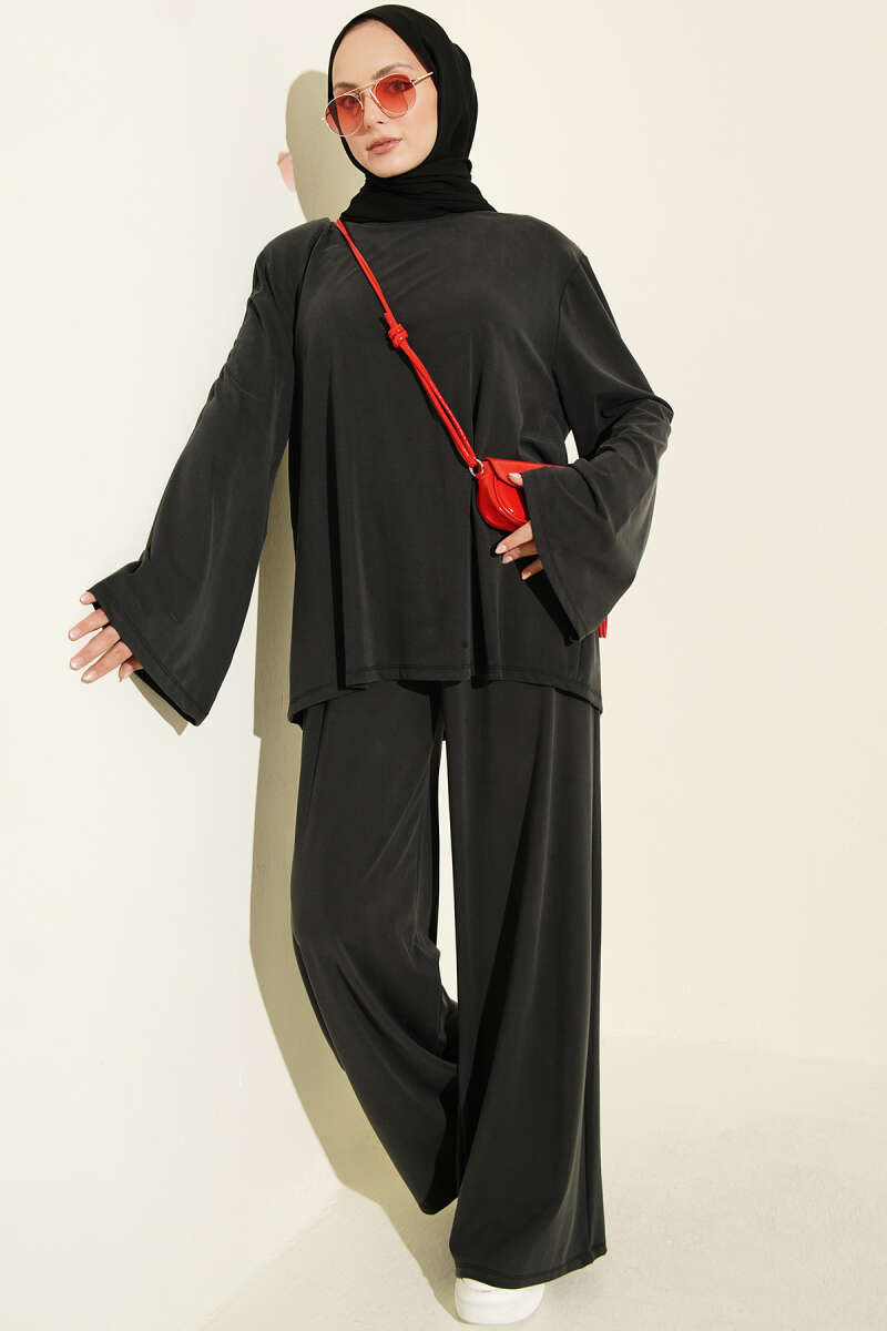 Loose Two-Piece Set with Shoulder Pads - Charcoal
