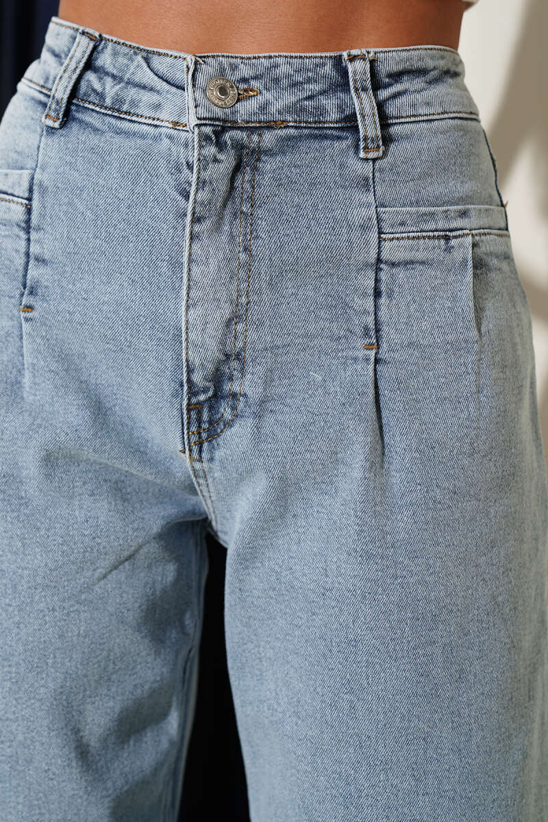 Jeans with Front-Pocket Darts - Ice Blue