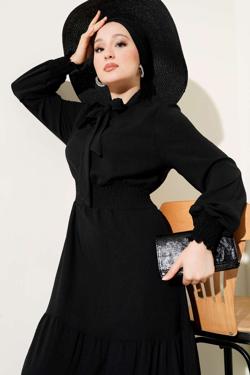 Tie-Front Elastic Dress - Black