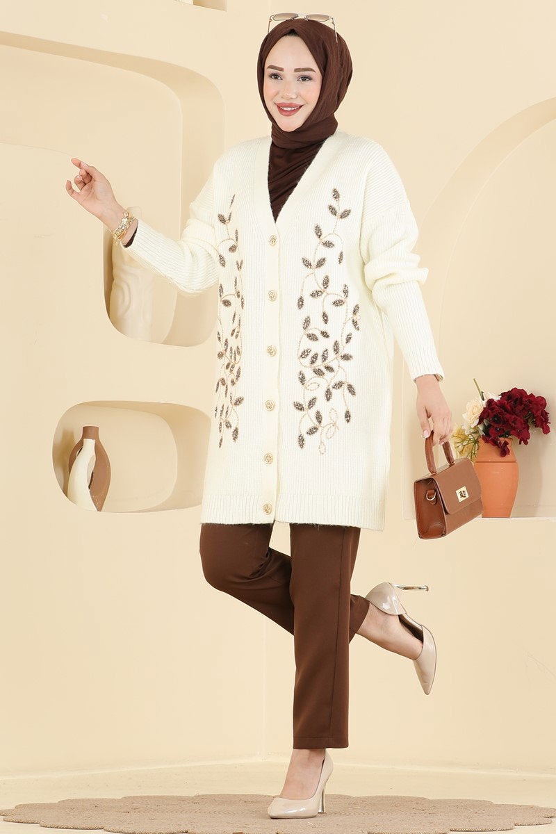 Button-Front Knit Cardigan with Pockets - Ecru