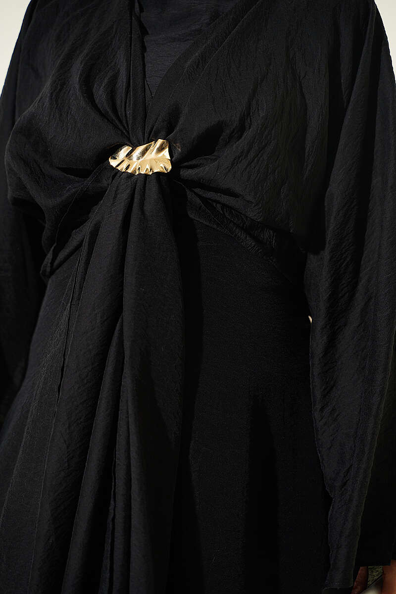 Front-Tie Dress with Gold Buckle - Black