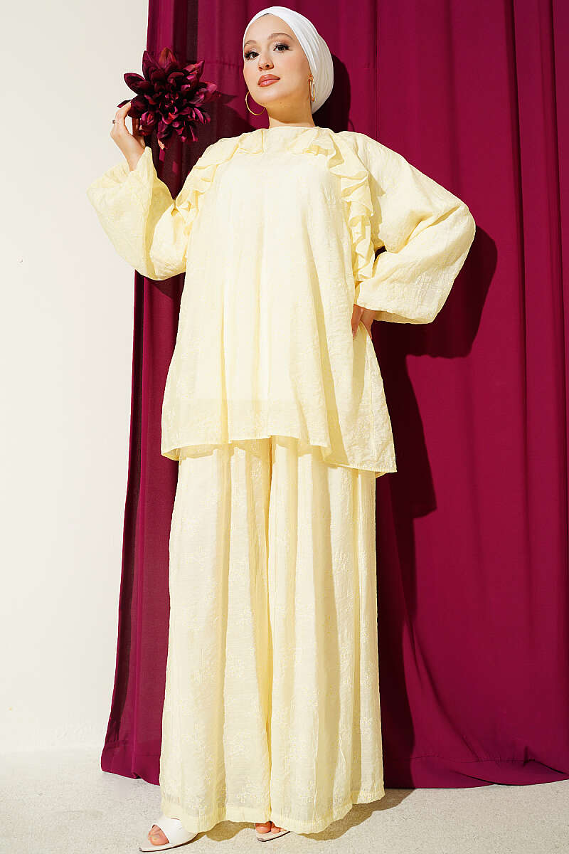 Loose Patterned Two-Piece Set with Ruffled Front - Yellow
